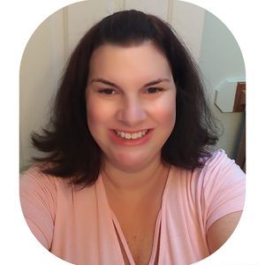 Meet your Posher, Larissa